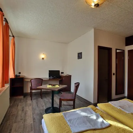 Fuchsbergklause 2* 德累斯顿